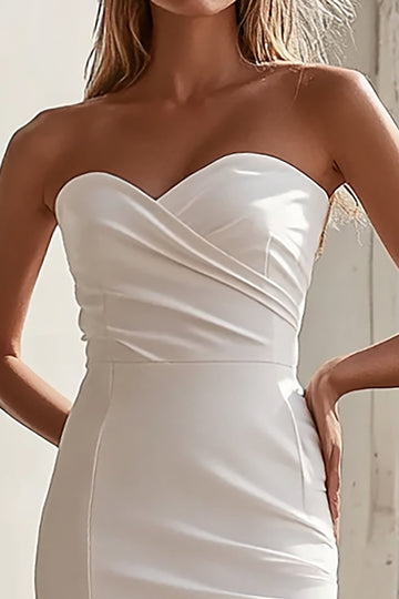 Robe courte moulante blanche sans bretelles